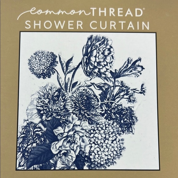 Common Thread Shower Curtain Large Floral Design Blue White 72 x 72 NEW - Picture 7 of 9
